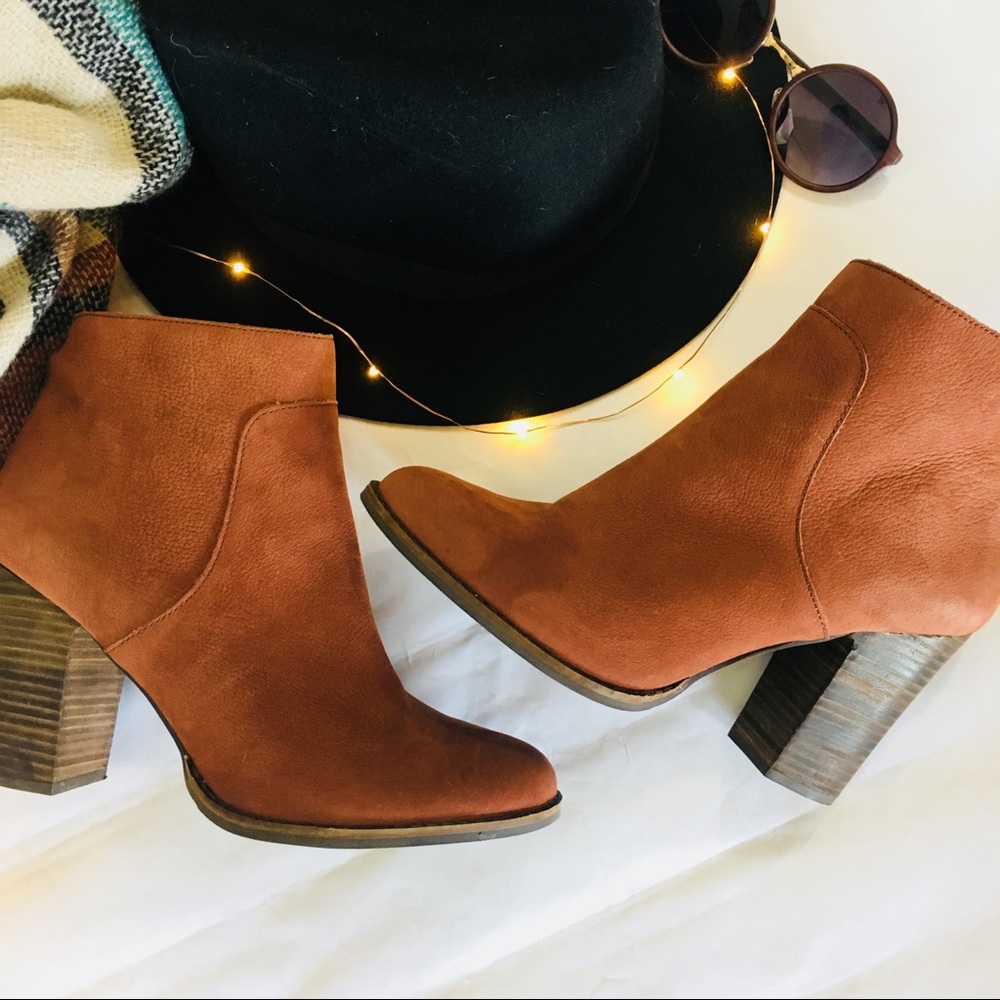 Lucky Brand Women’s 10 Sable Leather Ankle Boots